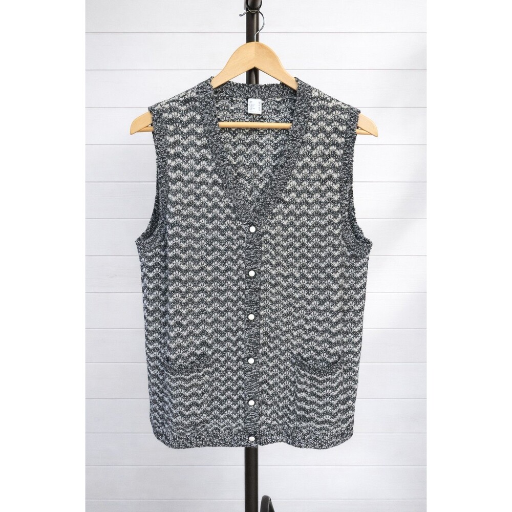 Sweater Oversized  Vest Gray,white and Black Scalloped Edge 12